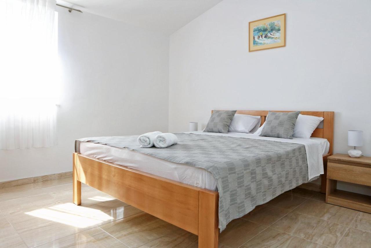 Apartmani Cili Miletici Buitenkant foto